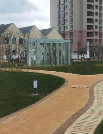 Community Lawn Lamp